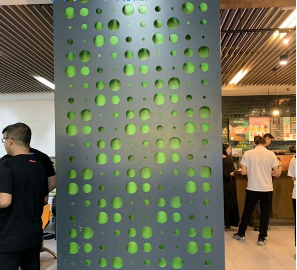 星巴克墙面不规则冲孔铝单板  山水画冲孔铝单板图案定制   绿色环保铝单板厂家示例图2